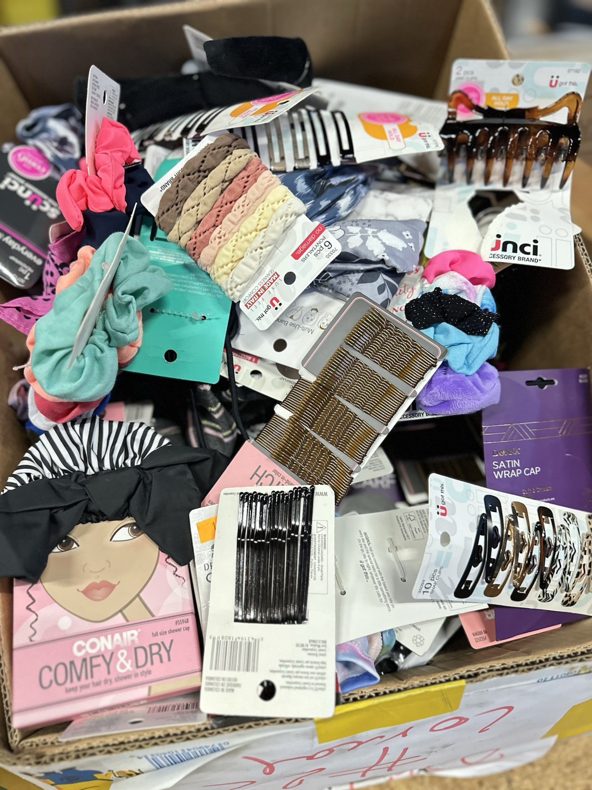 50 Pcs Wholesale Scunci , Goody Assorted Hair Accessories Scrunchies Etc Read