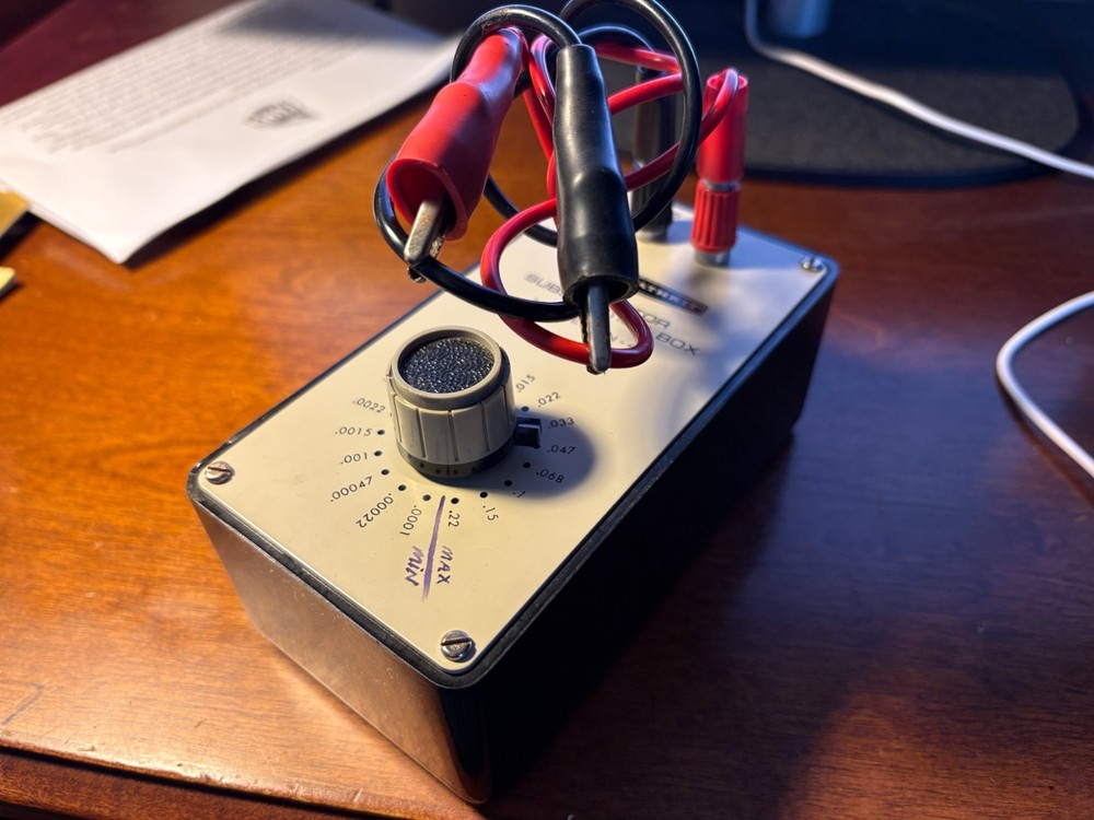 HEATHKIT VINTAGE Capacitor Substitution Box Model IN- 47, HAM Radio NOT TESTED