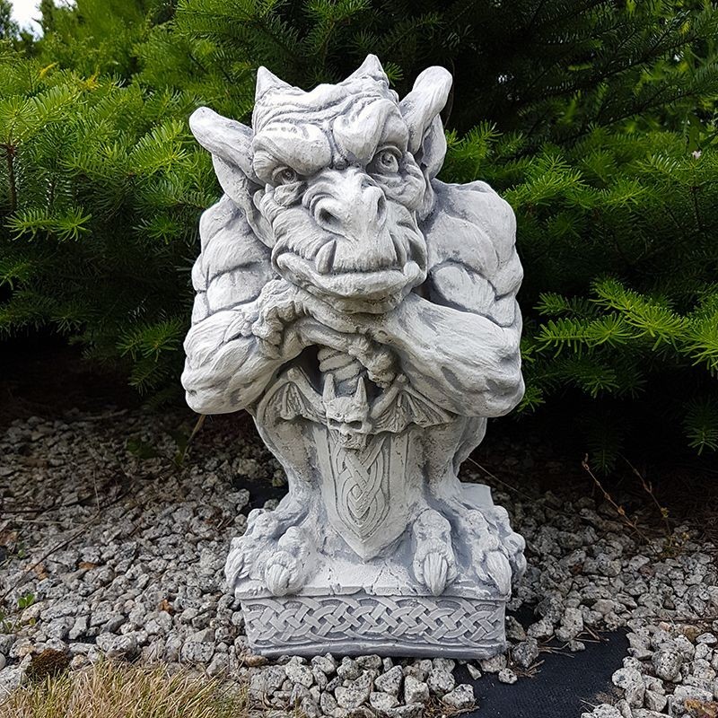 Polyurethane flexible mold with a plastic frame''gargoyle''