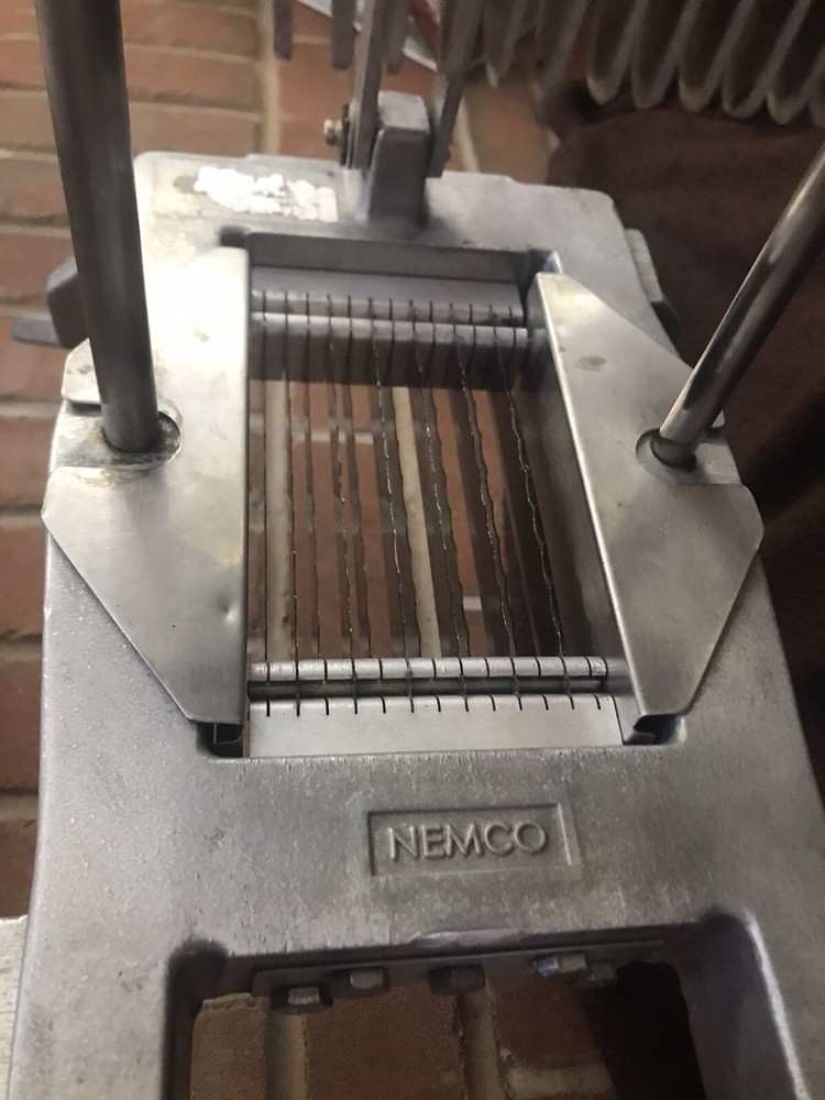 Nemco Easy Onion Fruit Vegetable Slicer