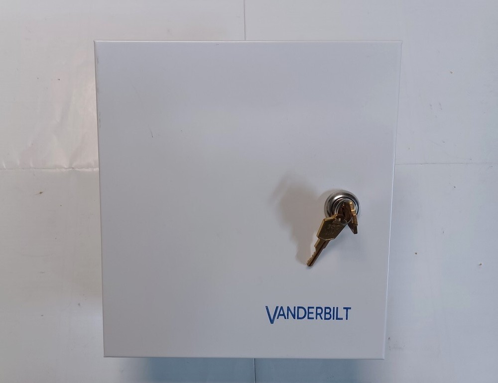 Vanderbilt VSRC-A Dual Reader Controller (with Metal Box and 2 Keys), Used.
