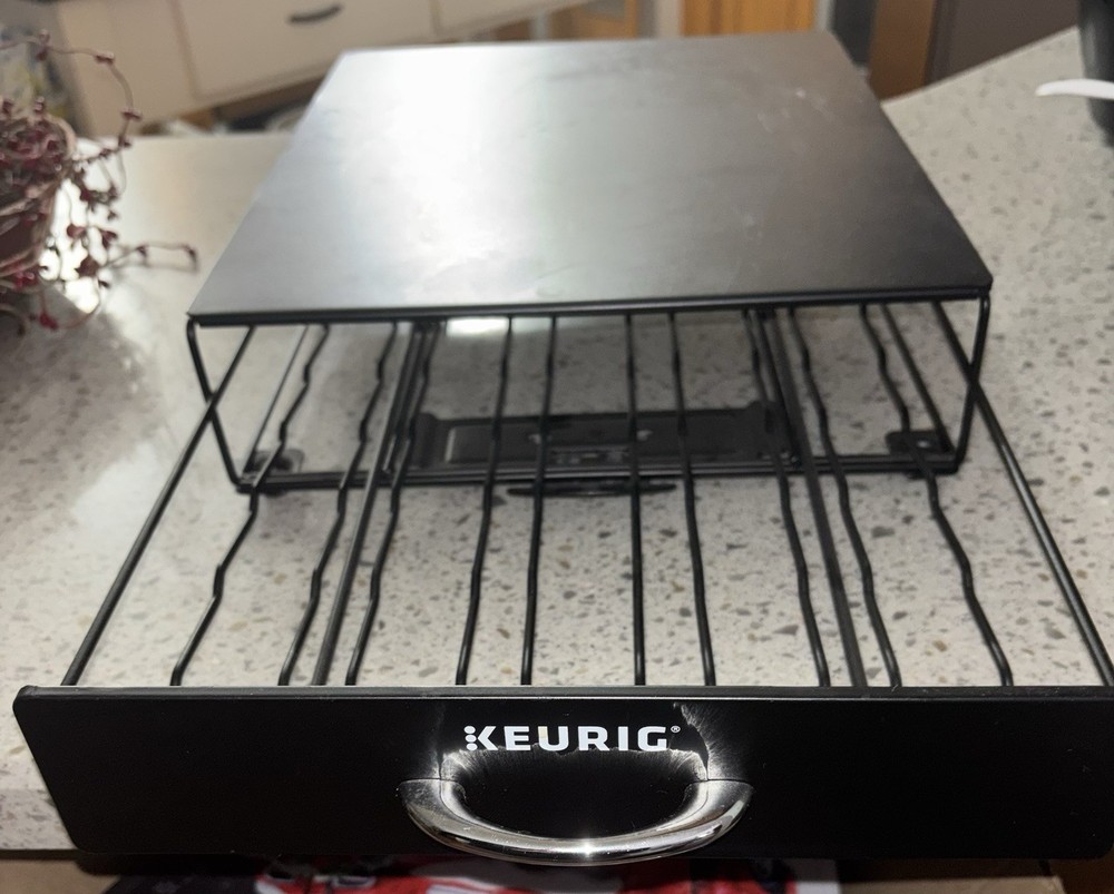 Keurig K200 Coffee Maker with Pod Tray