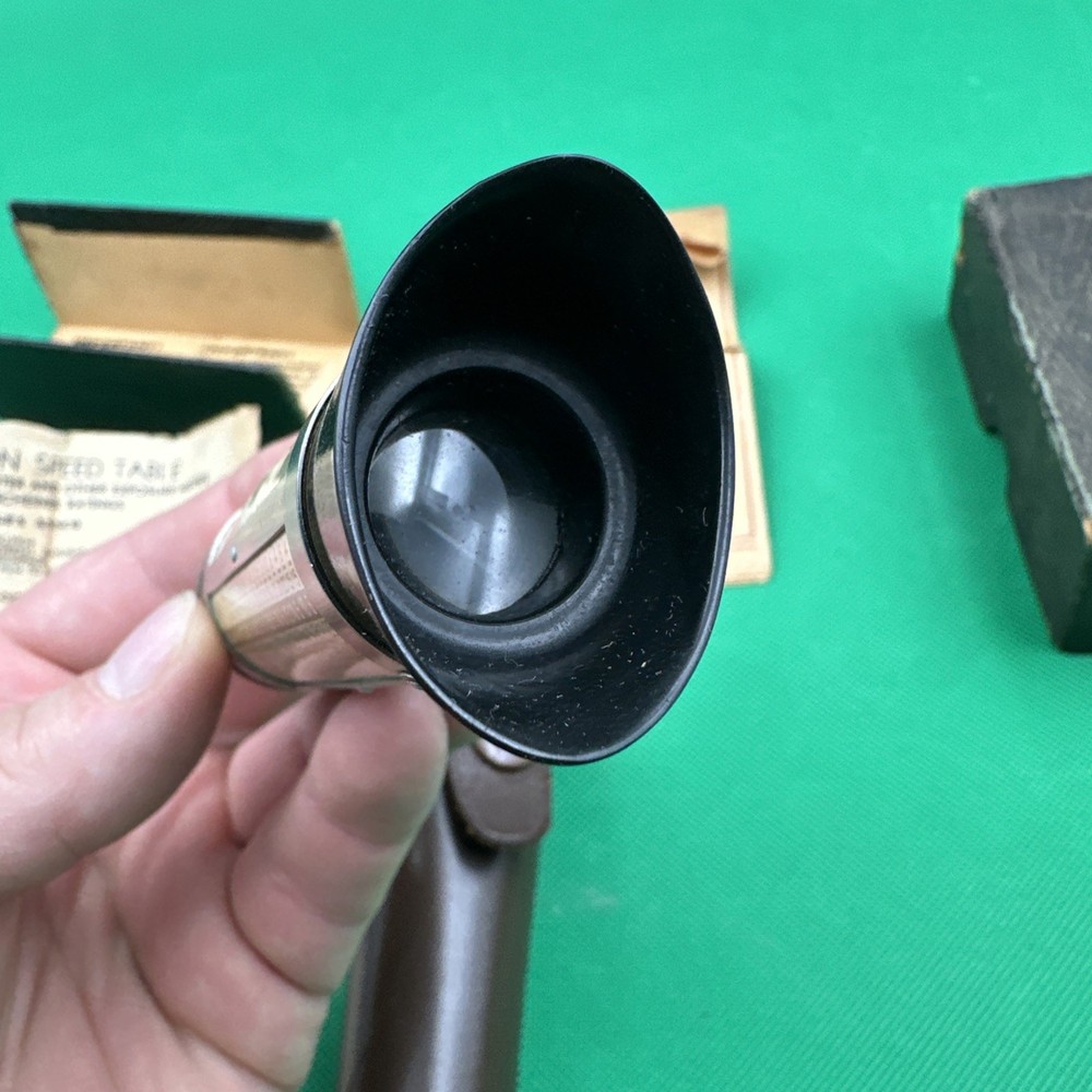 (#71). BEWI Extinction Meter Photo Light Exposure Original Leather Case.