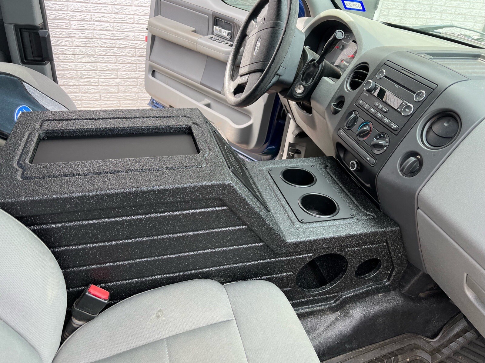 Ford F-150 04-08 Center Console Subwoofer Box 1x12” Woofer F150 Crew Cab