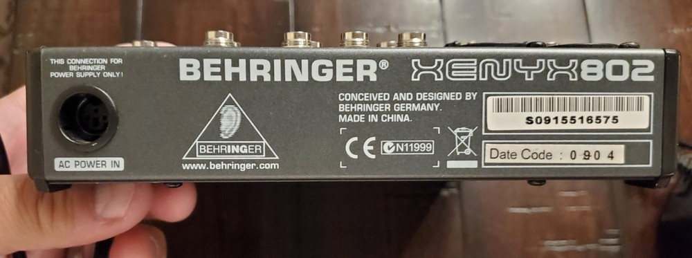 Behringer Xenyx 802 Mixing Console, 8 Channel - Black