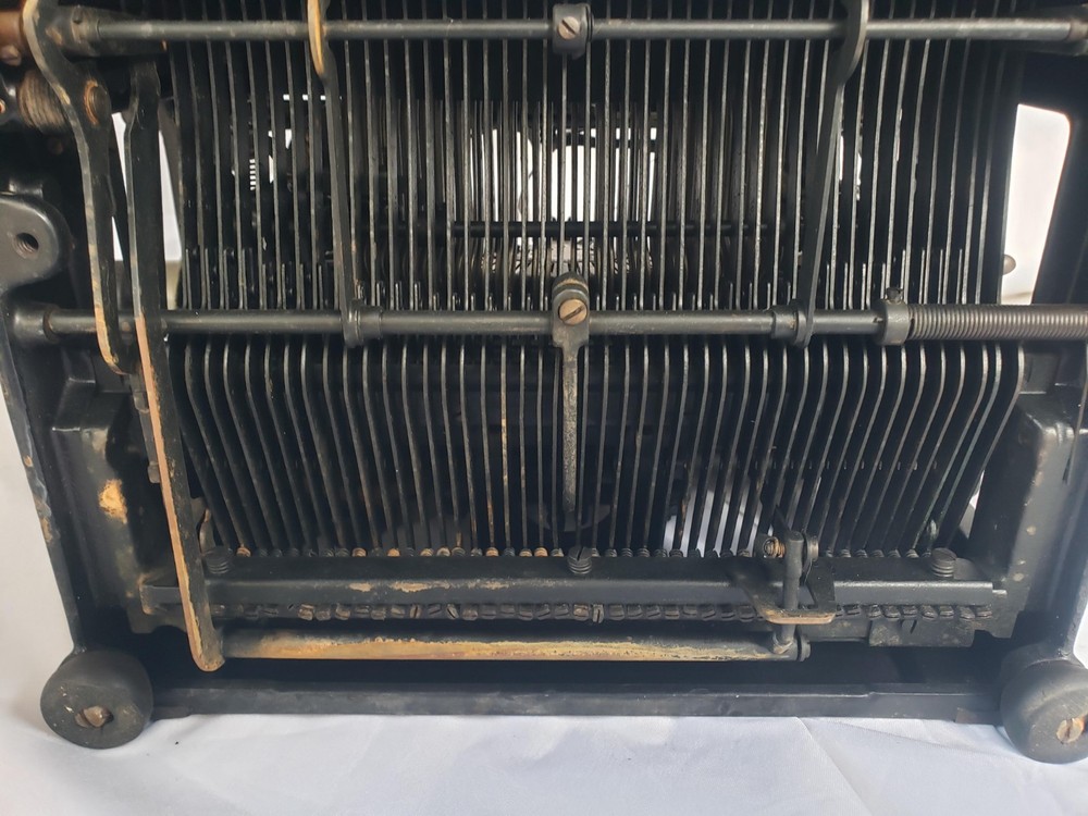 Underwood No. 5 Standard Typewriter