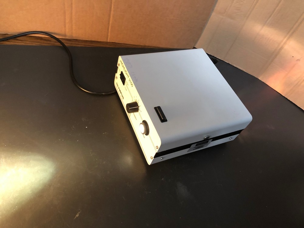 Olympus Highlight 3100 150W Light Source 2 **Free Shipping**