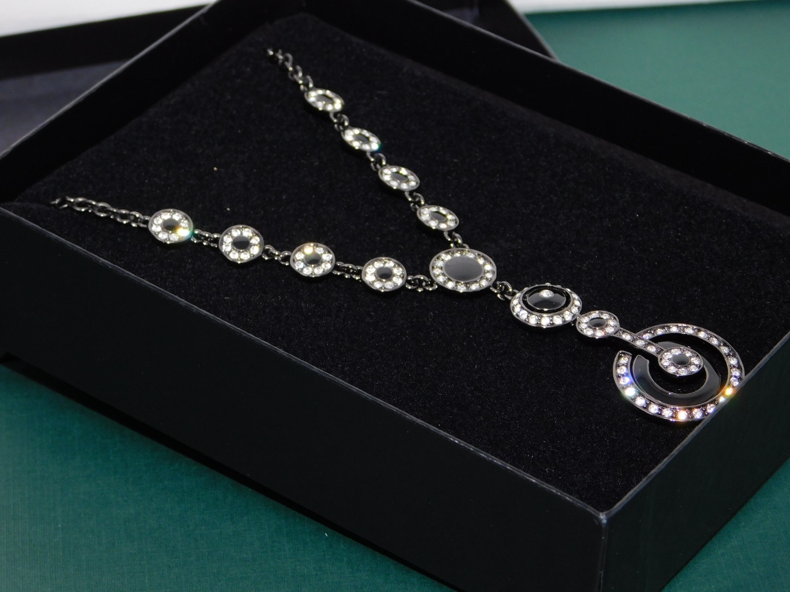 Vintage JOAN RIVERS Gunmetal & Clear Rhinestone Disc Y-Drop Necklace New in Box