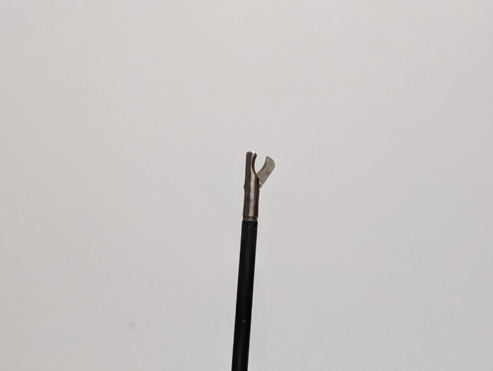 DYONICS 7208034 Forceps (USED).