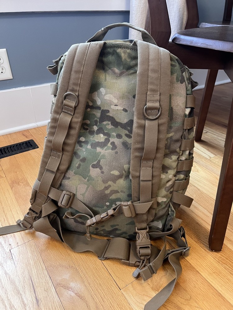 Spec Ops T.H.E. Pack w/Dual Compression Straps, Multicam OCP Excellent Condition