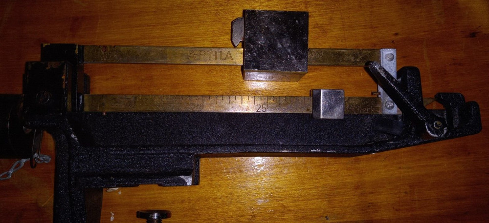 Vintage Aptila Black Clamp On Scale