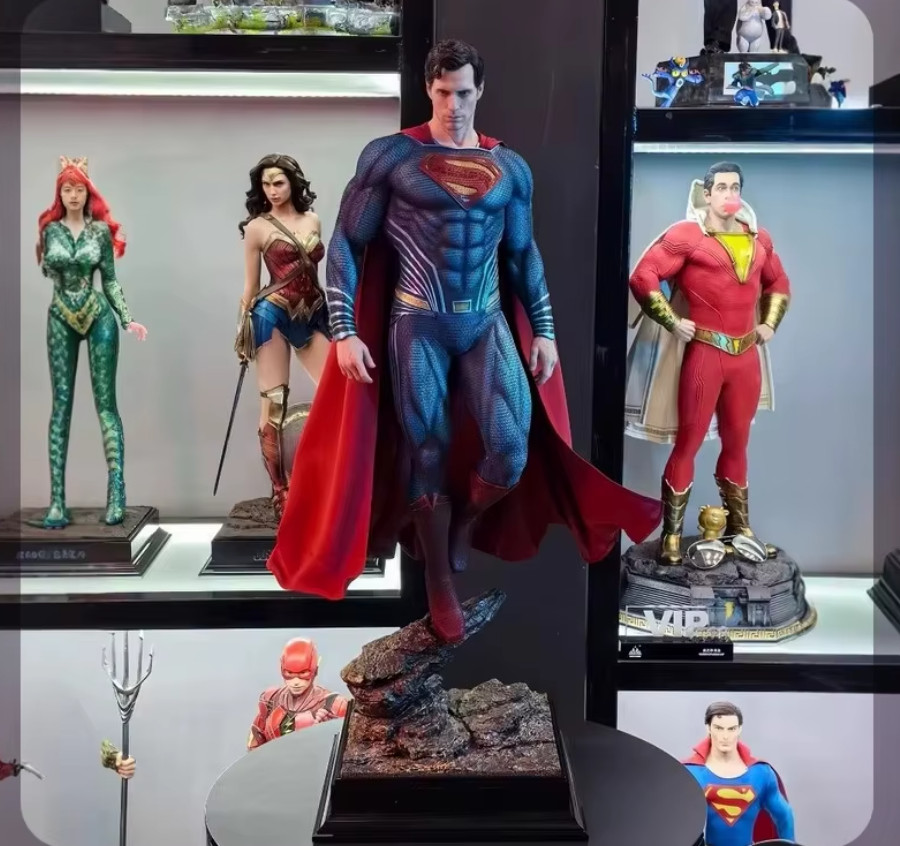 Super High Quality DC Justice League Superman GK Statue Handmade Model Gift