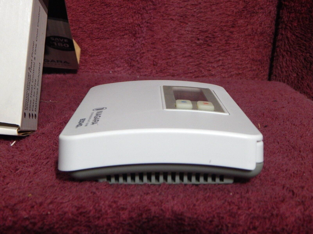 Niagara 5-2 Programmable Thermostat NIB