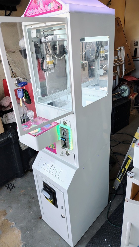 Mini Claw Machine with Bill And Coin Acceptor | Crane Machine | Palm Beach FL