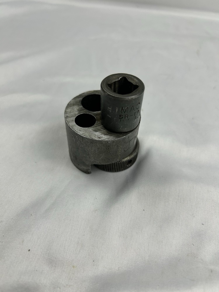 Mac Tools SR-19 1/2" drive stud remover USA