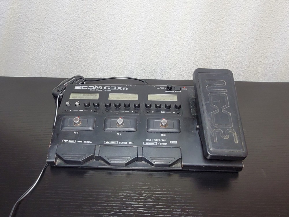 Zoom G3Xn Digital Multi-Effects Processor Pedal for Electric Guitar