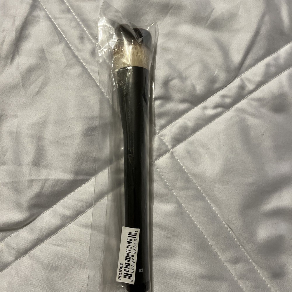 NYX Professional Makeup Pro Multi-Purpose Buffing Brush PROB03 Black