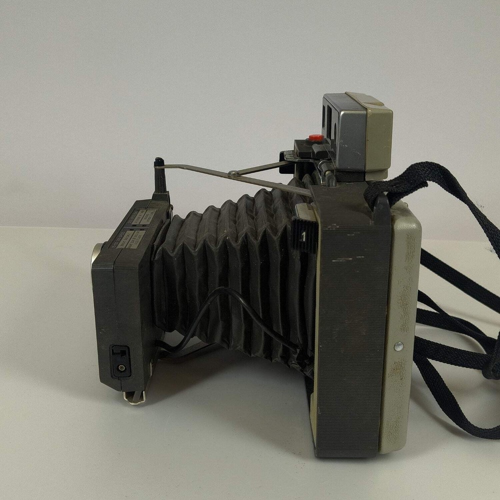 Vintage Polaroid Automatic 230 Instant Camera