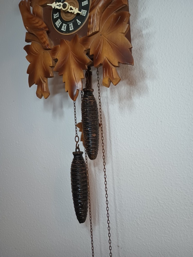 Black Forest Three Bird Cuckoo Clock 8-Day Mdl.25 Weights Driven Keeps Time Read