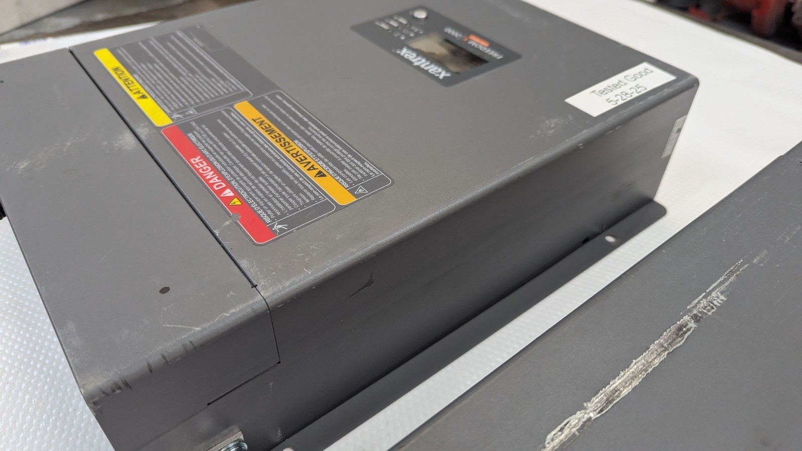 FGA 817-2000 Xantrex Freedom X 2000 BENCH TESTED USED INVERTER PURE SINE 2000W