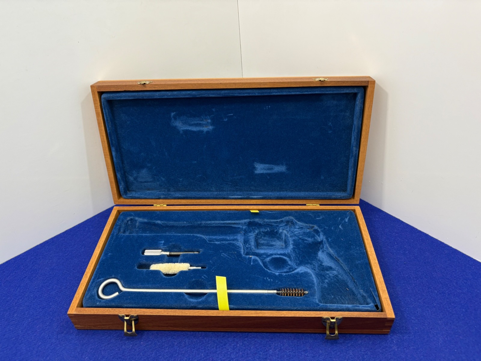 Smith & Wesson Model 29 8 3/8" Wood Presentation Case Blue Velvet