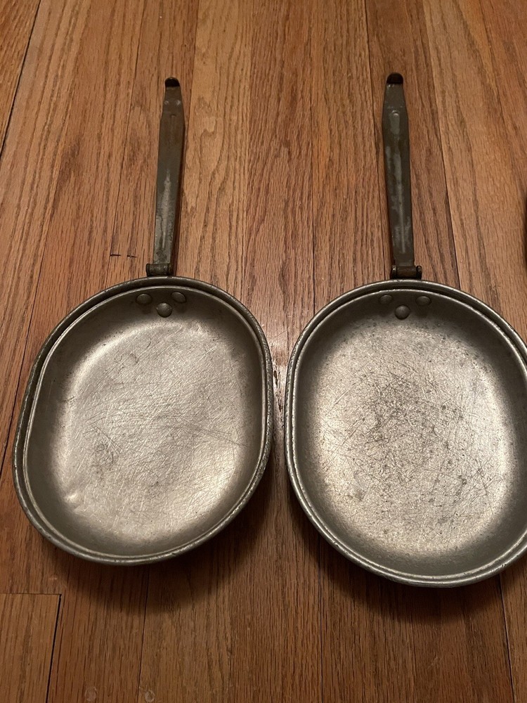 2 Original WW1 & WW2 US mess kits 1918