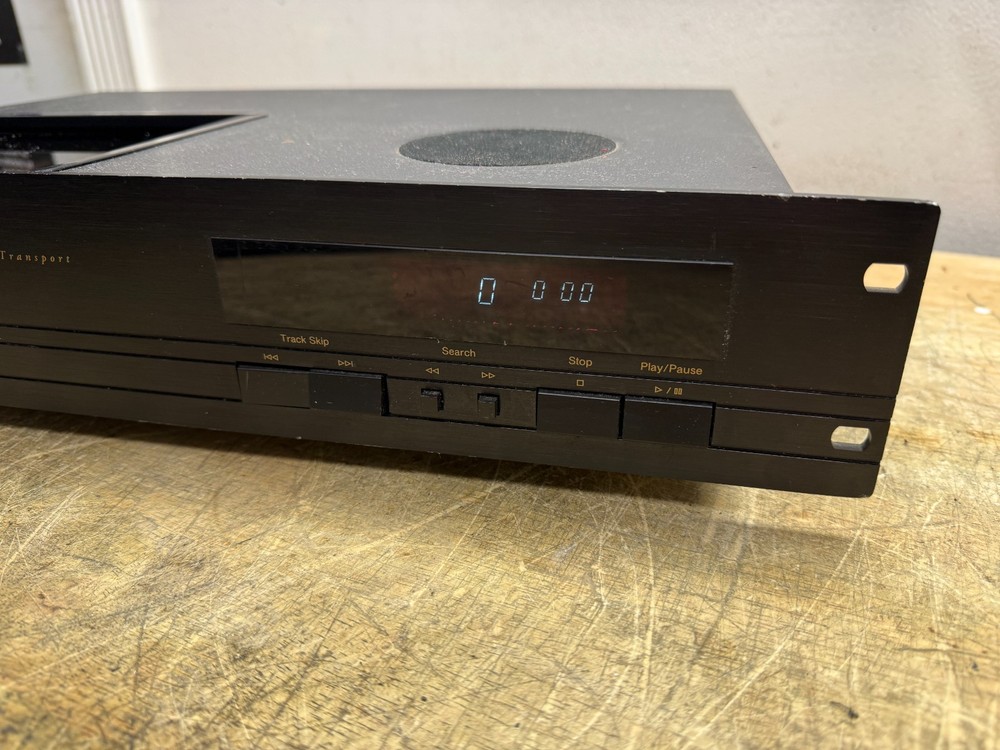 Parasound C/BD - 2000 Belt Drive Compact Disc Transport