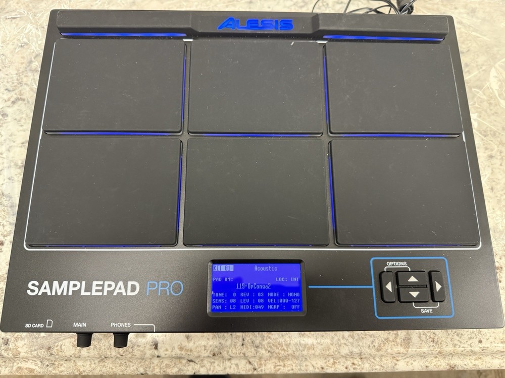 Alesis Sample Pad Pro 8-Pad Percussion and Sample Triggering Instrument