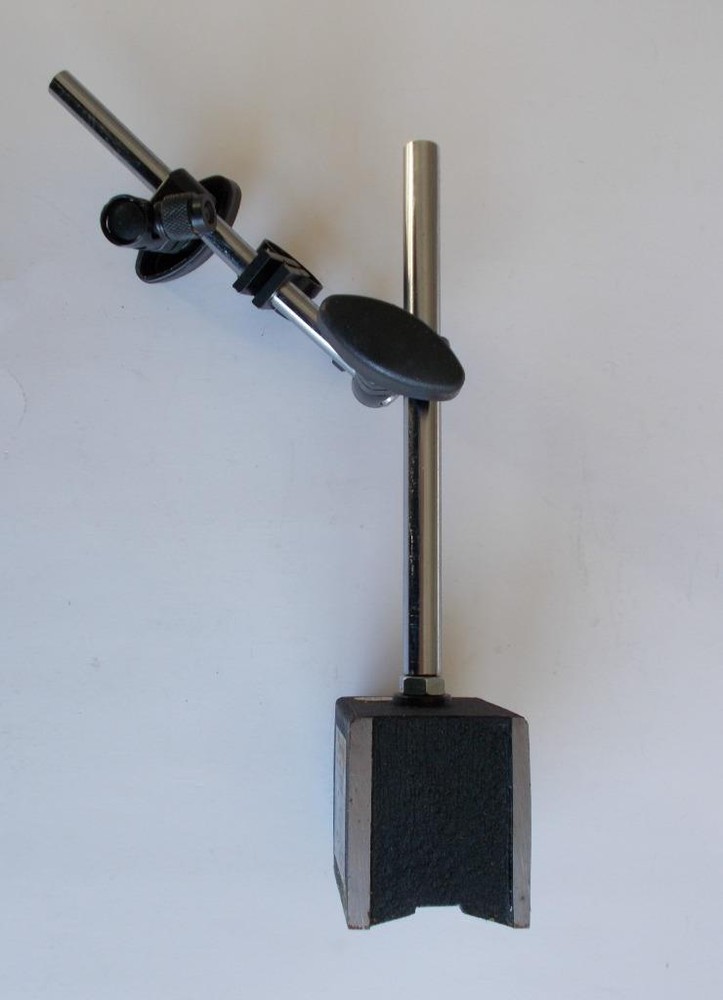 Pittsburgh Multipositional Magnetic Base w/Fine Adjustment Model 5645