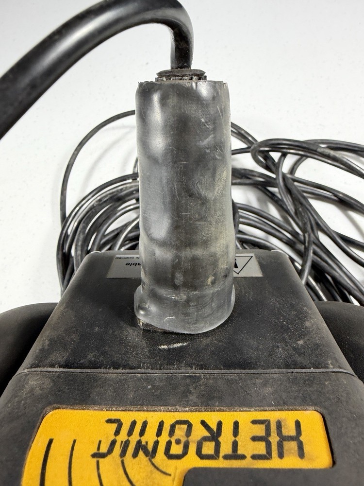 Hetronic NOVA L-4L Crane Remote Control Transmitter Belly Box w/ Cable