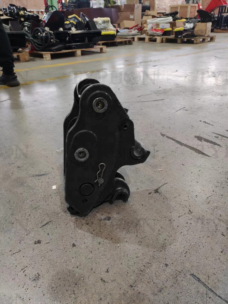 2-3.5 Ton Mini Excavator Attachment Mechanical Quick Hitch Hook Quick Coupler