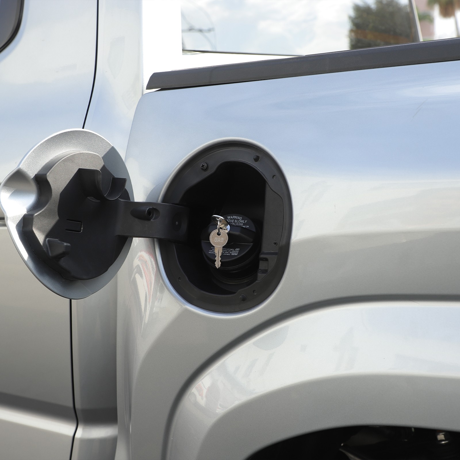 Fits 2024+ 4th Gen Toyota Tacoma Locking Fuel Tank cap Gas Cap Accessories key