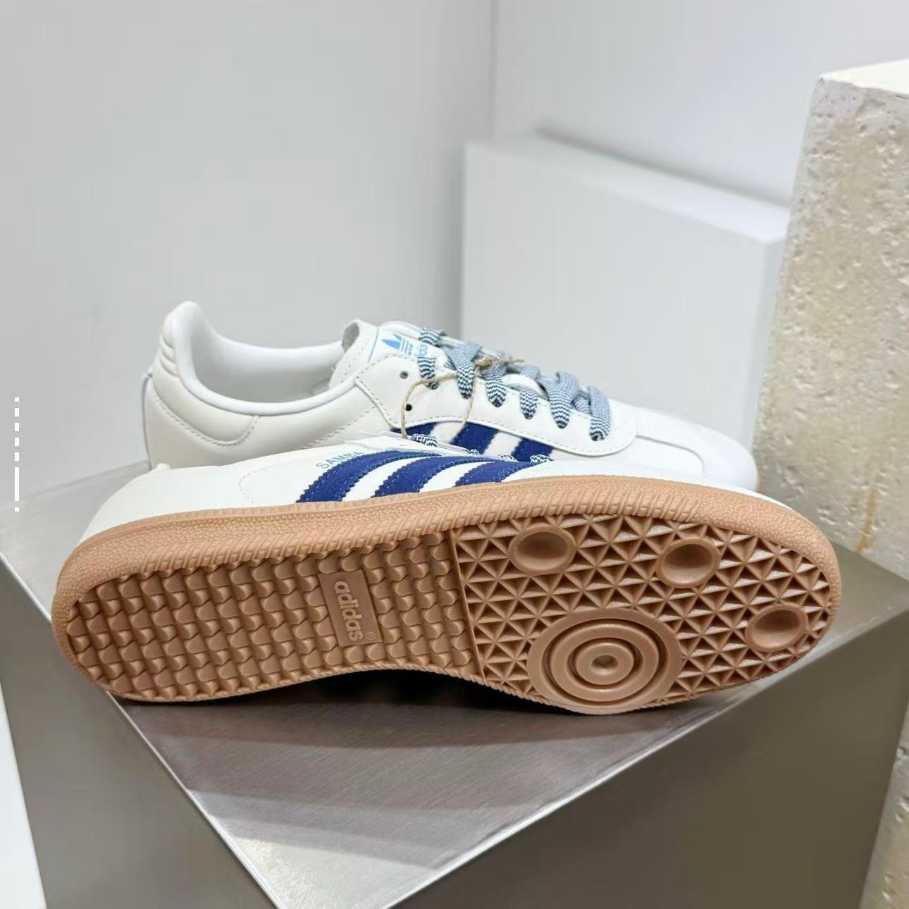 adidas Originals Samba OG Off White Dark Blue Clear Sky JI3907