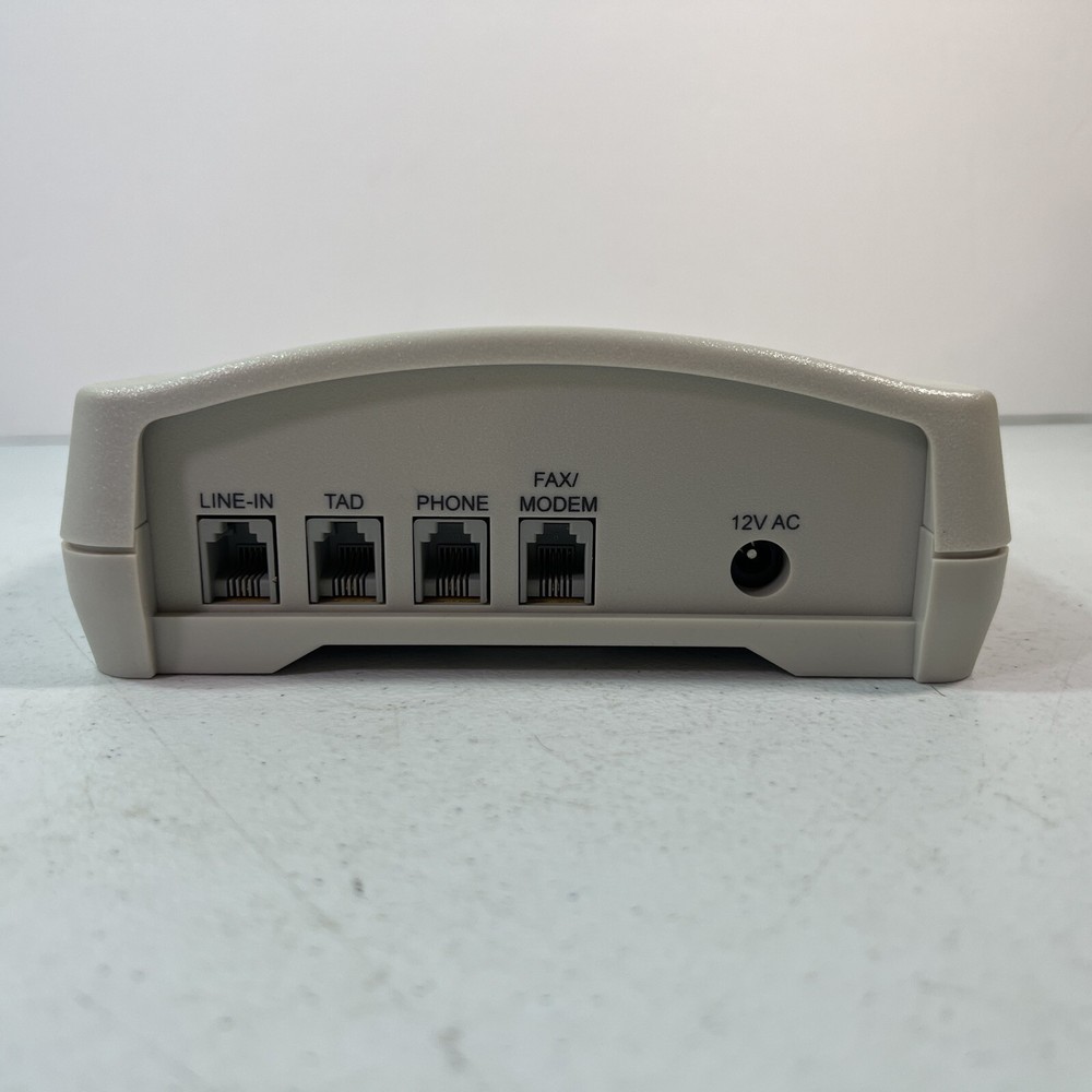 Command Communications Com (CS3500) 4-Ports External Switch