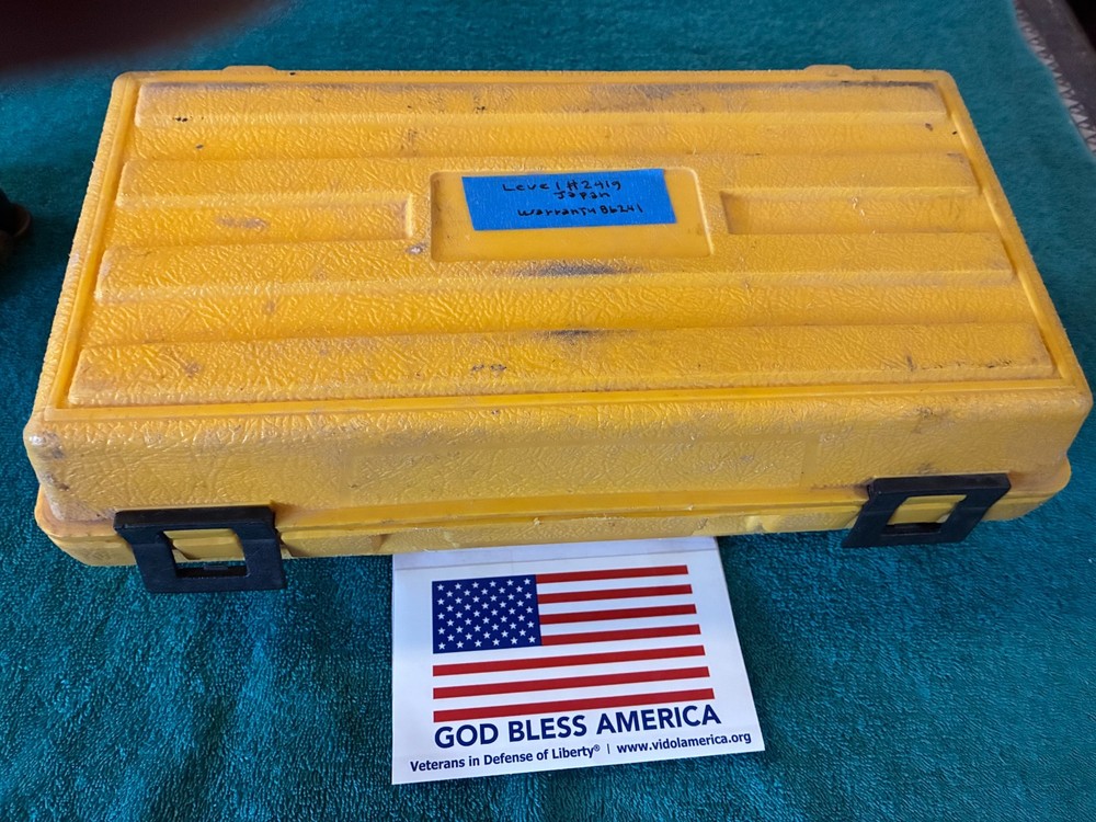 Vintage Berger Instruments Transit Level Model 2419 W/ fitted plastic case