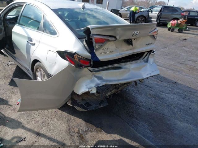 SONATA 2016 Glove Box 4933376