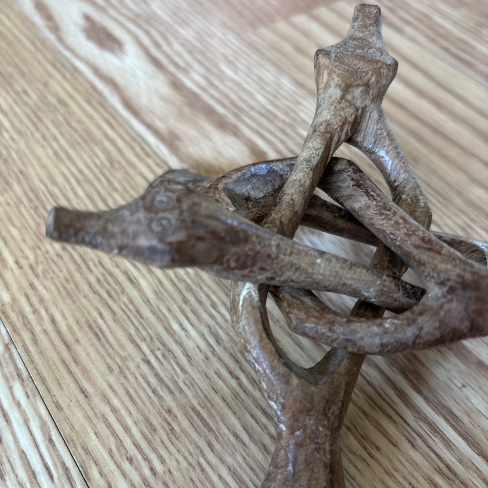Hand Carved Cobra Tripod Stand