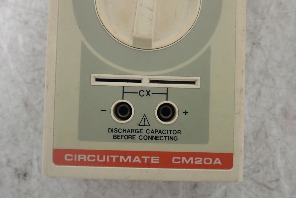 Beckman Circuitmate Model CM20A Digital Capacitance Meter with Manual
