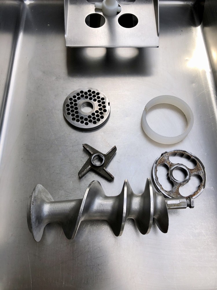 BUTCHER BOY BBA 114SS3 MEAT GRINDER