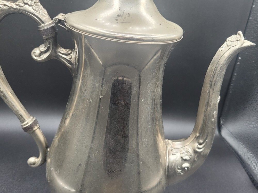 VINTAGE SILVERPLATE 10" HINGED PILGRIM FLORAL THEMED TEA POT