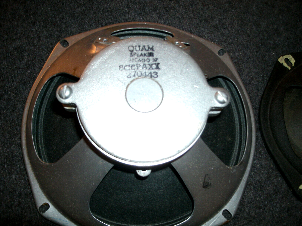 Two NOS speakers NIB Utah & Quam Tested