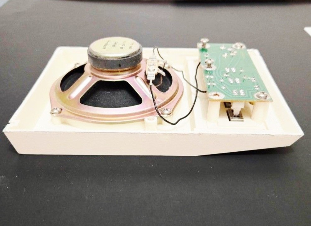 VTG Nutone Scovill Intercom Speaker & Metal Wall Insert E1170 * Read