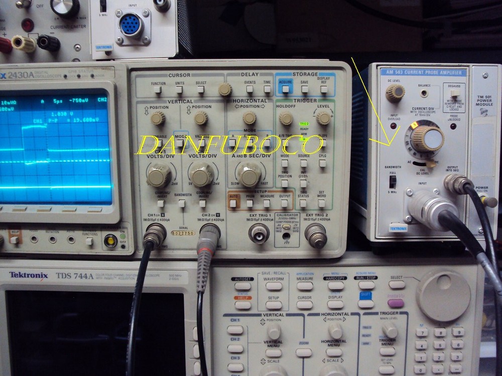 Tektronix AM 503 Current Probe Amplifier Tested on scope at basic 1 amp test.