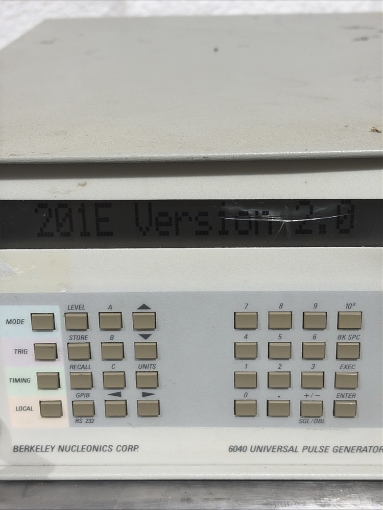 BNC UNIVERSAL PULSE GENERATOR Model 6040 with 201E 20V PULSE SOURCE