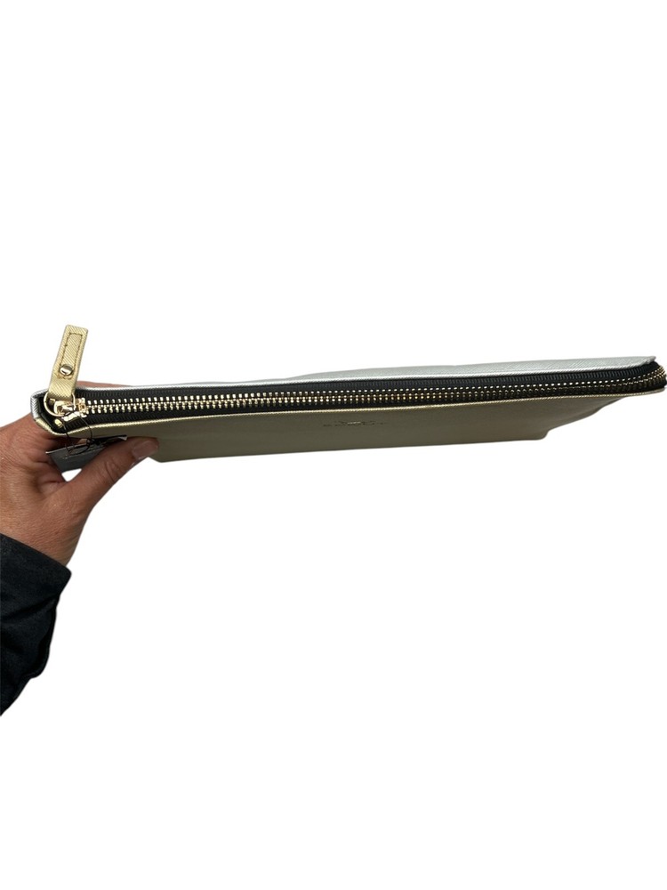 Scout Zip File Tech Case NWT Silver/Gold