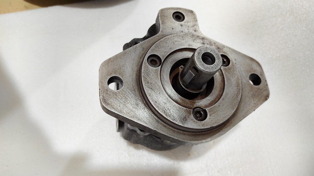 DAVID BROWN SIA4042H3AIC HYDRAULIC PUMP