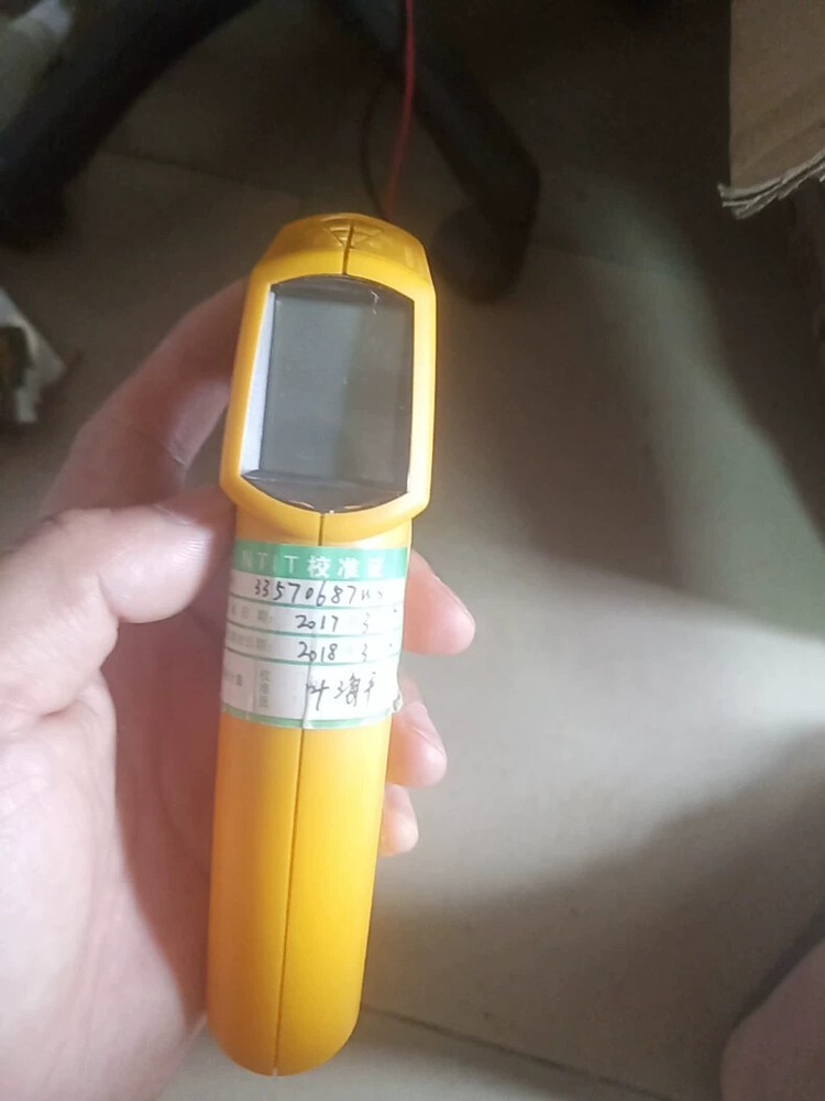 1 pcs Fluke 59Mini Thermometer( no box)