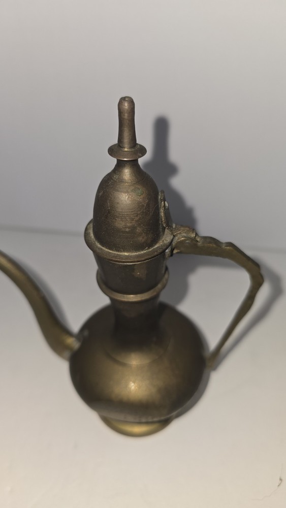 Vintage Hand-Etched Solid Brass Lidded Middle Eastern Ewer Lamp