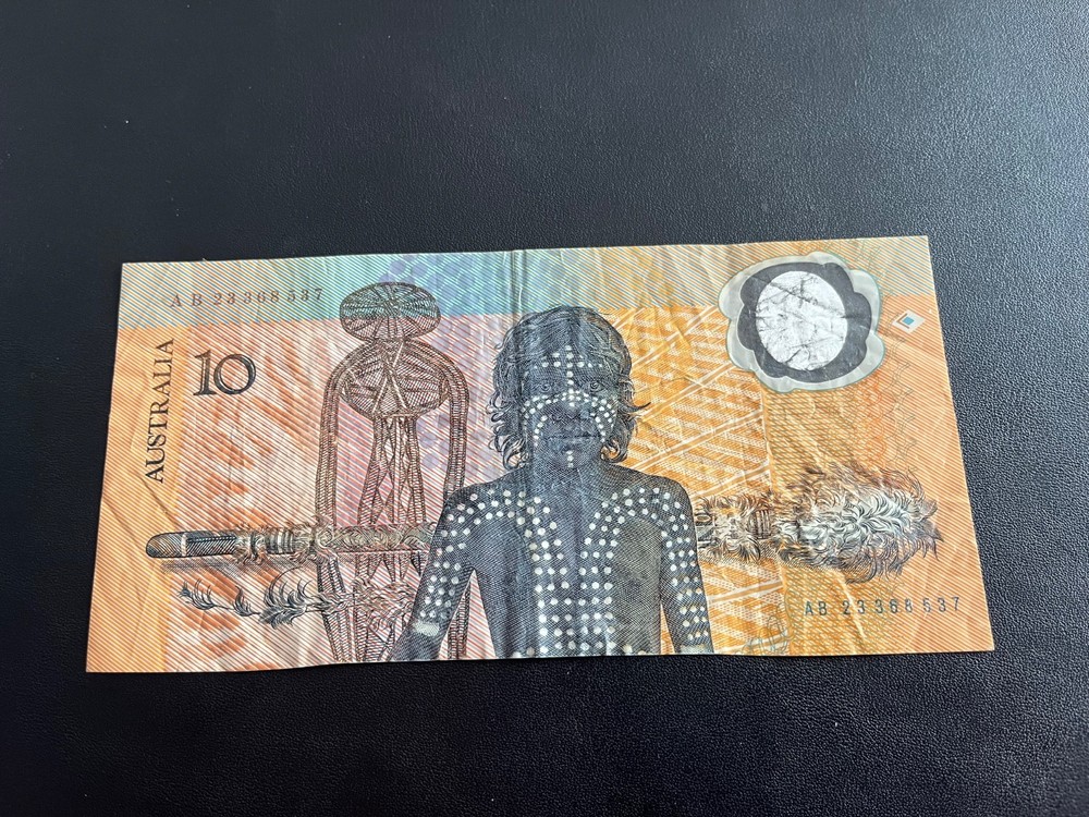 1988 Australia $10 - Ten Dollars World's First Polymer Note