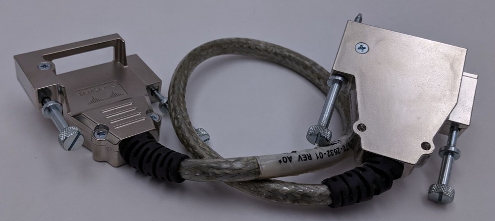 Genuine Cisco 72-2632-01 Rev A0* 50cm Stack Cable StackWise CAB-STACK-50CM OEM